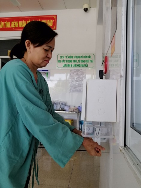 Hậu Giang: Thiết bị sát khuẩn tự động phòng dịch COVID-19