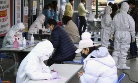 Hàn Quốc cách ly gần 10.000 thành viên giáo phái Shincheonji