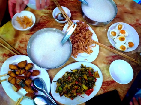 Cháo trắng ca la thầu