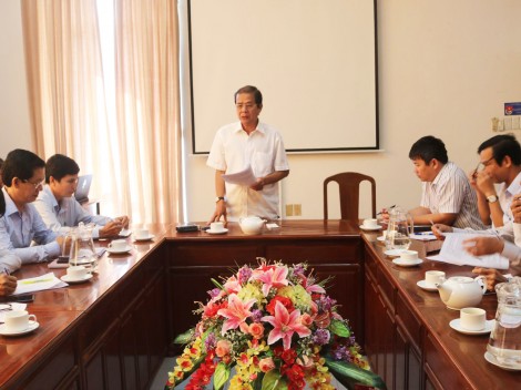 Bàn giải pháp ứng phó xâm nhập mặn trước mắt và lâu dài