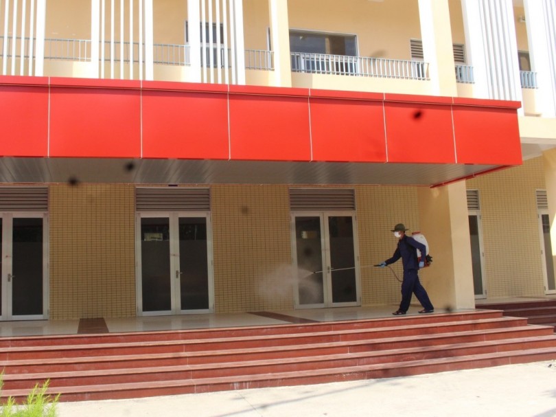 TP Cần Thơ:

Học sinh, sinh viên ở một số trường cao đẳng nghỉ học đến ngày 15-3