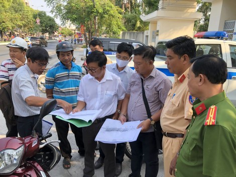 Phân luồng giao thông

qua cầu Quang Trung đơn nguyên 2
