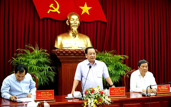 Thực hiện các giải pháp phòng chống có hiệu quả dịch COVID-19