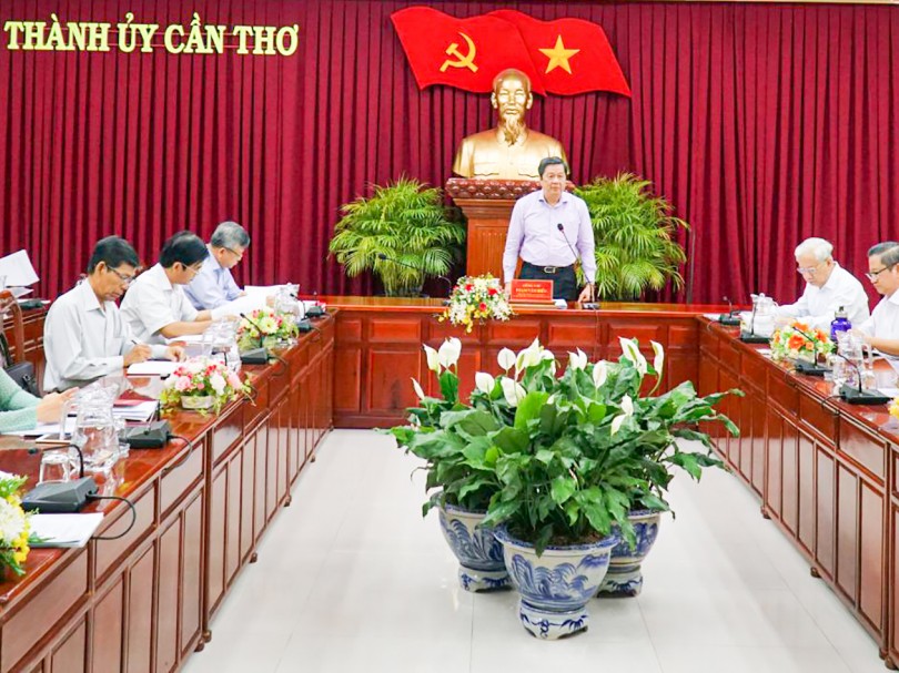 Tham mưu Thành ủy chỉ đạo chặt chẽ đại hội đảng bộ các cấp