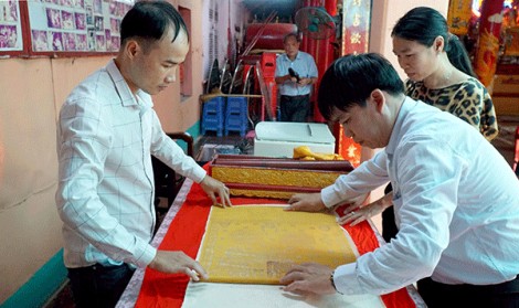 Giữ “báu vật” của làng