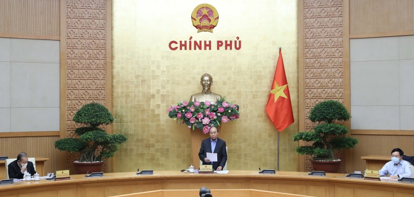 Xã hội chậm lại nhưng những người làm

công tác phòng, chống dịch cần tăng tốc