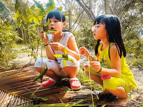 Khi trẻ ở nhà...