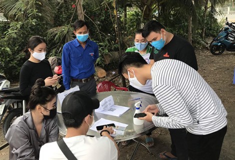 Phong Điền 280 lượt đoàn viên thanh niên tham gia hỗ trợ người dân khai báo y tế