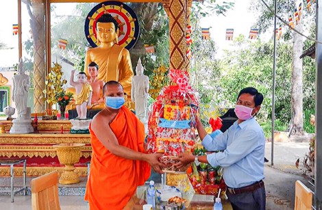 Chăm lo đời sống đồng bào dân tộc Khmer