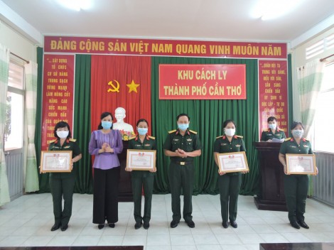 Hội Liên hiệp phụ nữ TP Cần Thơ khen thưởng hội viên làm nhiệm vụ tại khu cách ly