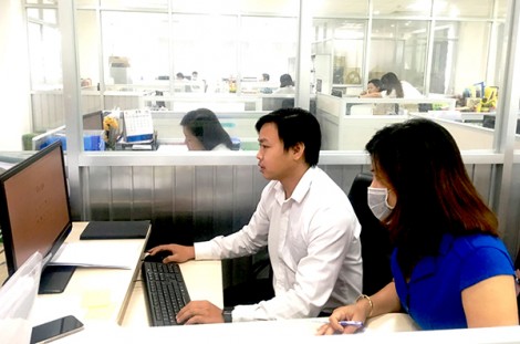 Ngành điện phấn đấu tỷ lệ dịch vụ cung cấp điện trực tuyến cấp độ 4 đạt 75%