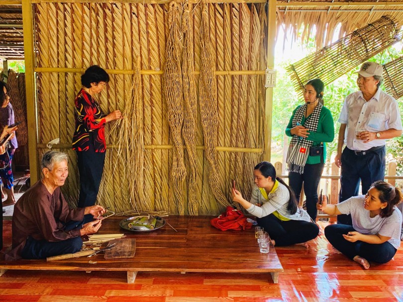 “Cồn Sơn ngày mới” 

Giữ hồn xưa

trong nhịp sống mới