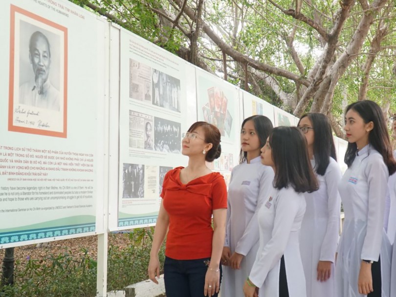 Nhiều hoạt động kỷ niệm

Ngày sinh Chủ tịch Hồ Chí Minh