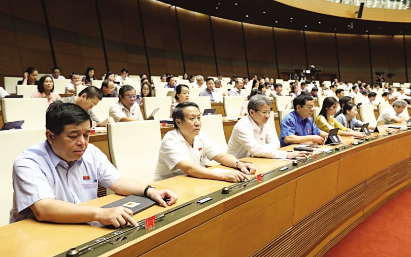Thông qua Luật Đầu tư (sửa đổi),

cấm kinh doanh dịch vụ đòi nợ