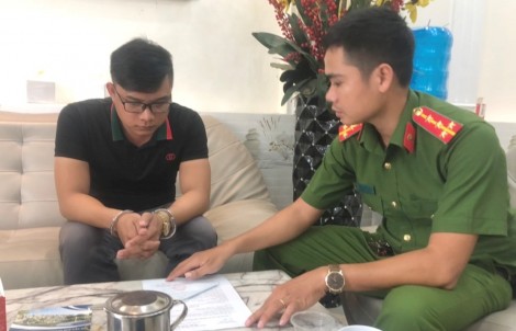 Tạm giữ đối tượng câu kết lừa đảo bán nhiệt kế, khẩu trang y tế