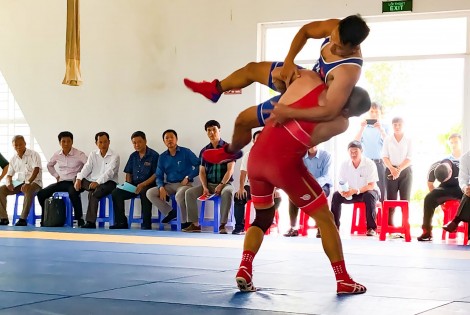 Đặt ``viên gạch'' đầu tiên

cho môn Vật ở phía Nam