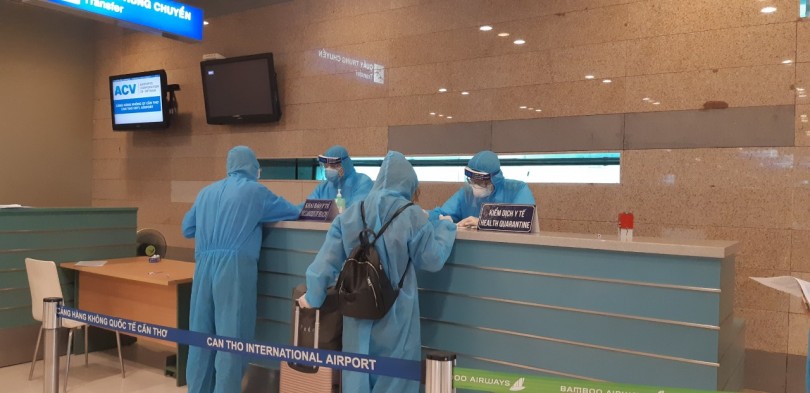 Sân bay Cần Thơ đón 310 công dân Việt Nam trở về từ Singapore