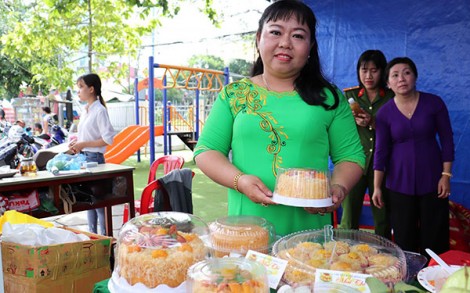 Ða năng với nghề “tay trái”