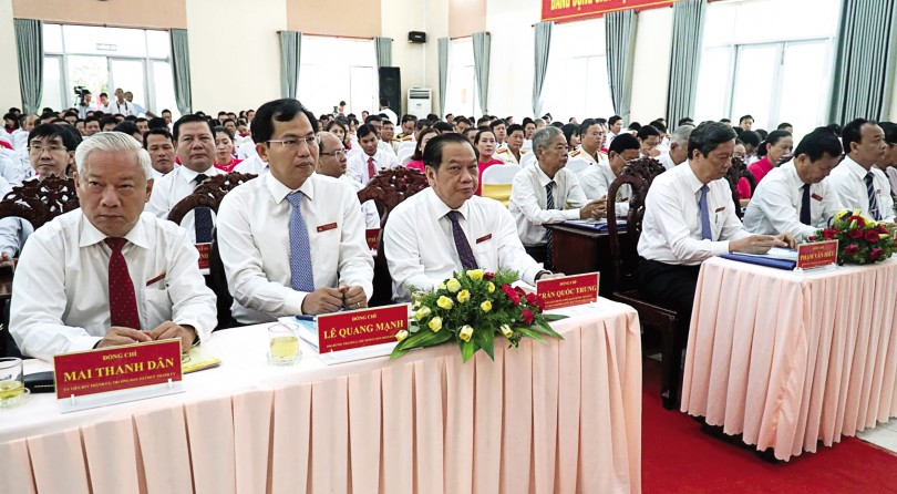 Chuyển dịch cơ cấu kinh tế huyện Thới Lai

theo hướng công nghiệp hóa, hiện đại hóa

nông nghiệp, nông thôn