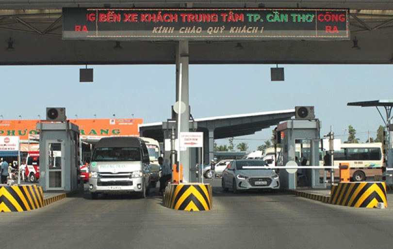 Công ty Cổ phần Bến xe tàu phà Cần Thơ áp dụng giá dịch vụ xe ra, vào bến theo Quyết định số 542/QĐ-UBND