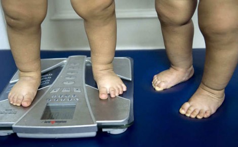 Tiếp xúc với không khí ô nhiễm, thuốc lá dẫn đến béo phì ở trẻ em
