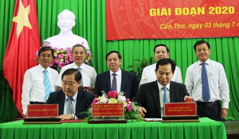 TP Cần Thơ và Trường Đại học Cần Thơ ký kết hợp tác nhiều lĩnh vực giai đoạn 2020-2025