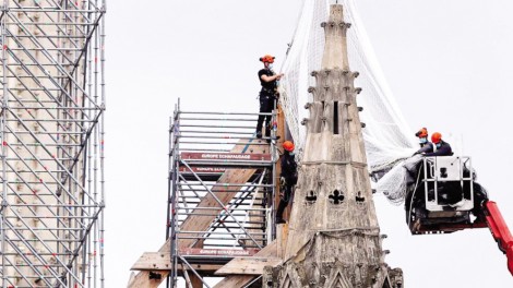Pháp phục dựng Nhà thờ Đức Bà Paris như nguyên bản