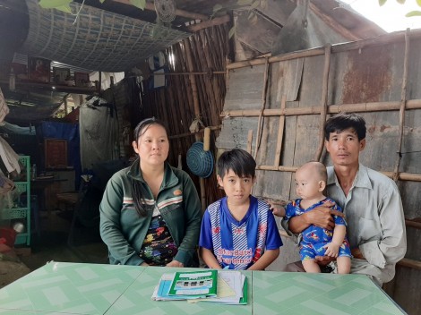 Ước mơ căn nhà lành lặn của anh thợ hồ