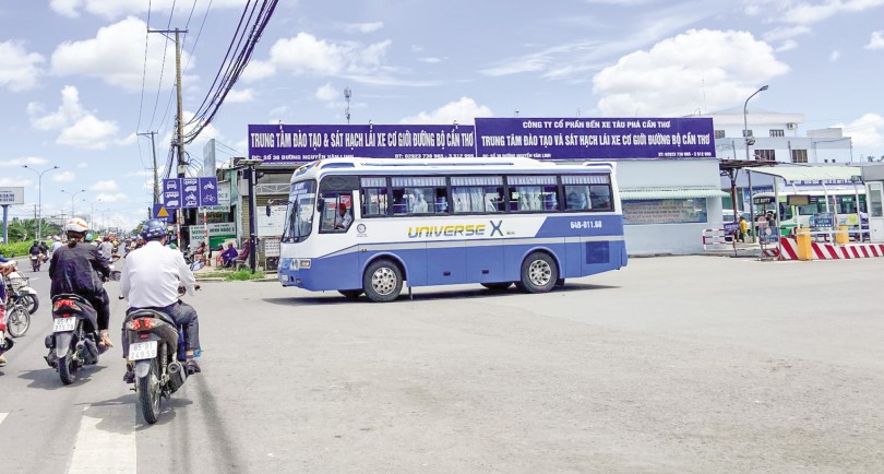 Đổi mới, nâng chất lượng xe buýt

thu hút hành khách