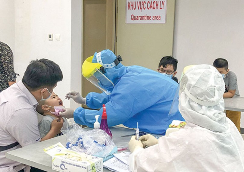 Triển khai nhanh, thực hiện nghiêm các biện pháp khoanh vùng, dập dịch