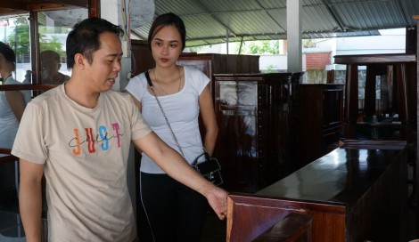 “Cải lão hoàn đồng” đồ gỗ cũ