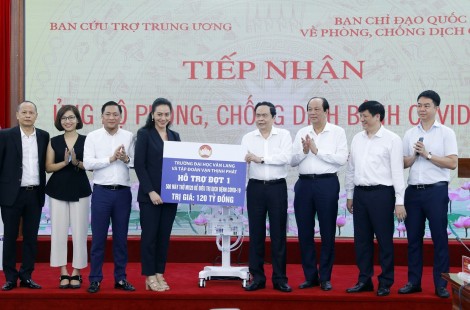 Trao tặng 500 máy thở tiếp sức cho cuộc chiến với đại dịch COVID-19