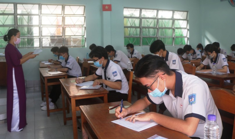 Đề thi môn Ngữ văn vừa sức