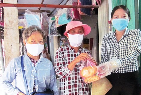 Trao gởi yêu thương