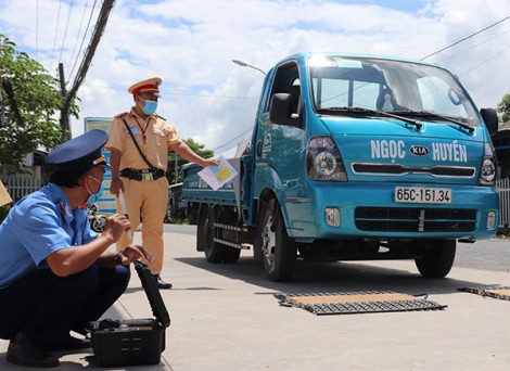 Kiên quyết xử phạt người điều khiển phương tiện vi phạm an toàn giao thông