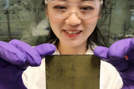 “Phiến lá nhân tạo” tổng hợp nhiên liệu sạch từ CO2
