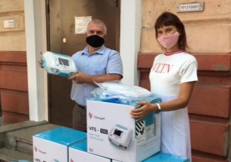 Ukraina đồng loạt trang bị máy thở của Vingroup cho các bệnh viện và xe cứu thương