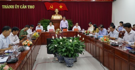 Khẩn trương hoàn thành mọi mặt để tổ chức Đại hội Đảng bộ thành phố thành công