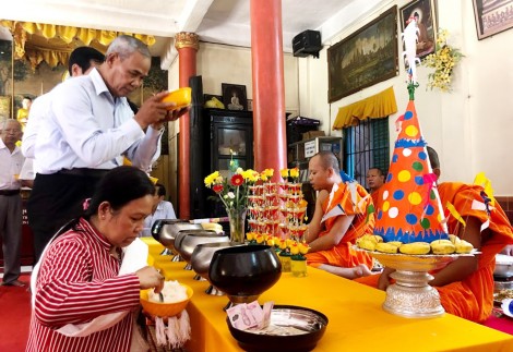រៀប​ចំ​ពិធីបុណ្យ​សែន​ដូន​តាឆ្នាំ​ ២០២០ សមស្រប​នឹង​ស្ថាន​ភាព​នៃ​ការ​បង្ការ​ ប្រ​ឆាំង​ជំ​ងឺ​ Covid - ១​៩​