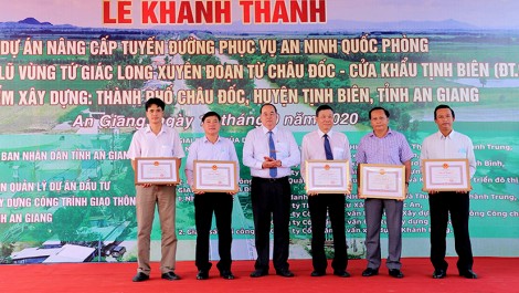 An Giang: Khánh thành dự án nâng cấp tỉnh lộ 955A kết hợp đê bao ngăn lũ vùng Tứ giác Long Xuyên