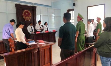 Xâm hại trẻ em - đừng để nỗi đau tiếp diễn!