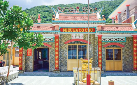 Miếu Bà Cố Chủ 

ở hòn Sơn