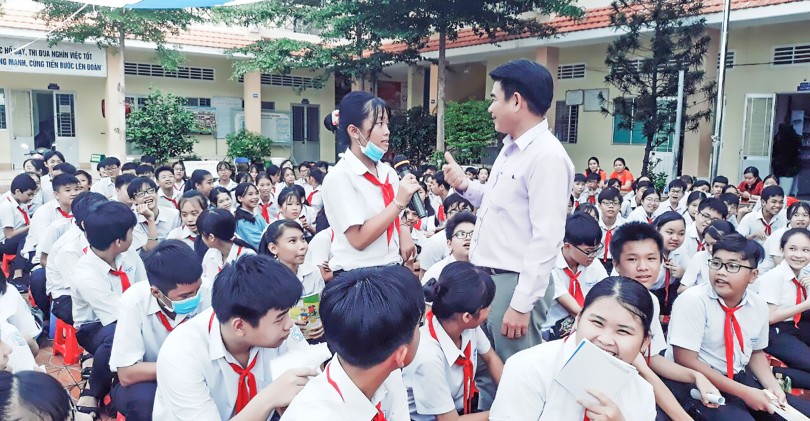 Xâm hại trẻ em - đừng để nỗi đau tiếp diễn!

Bài 2: Vì đâu nên nỗi...