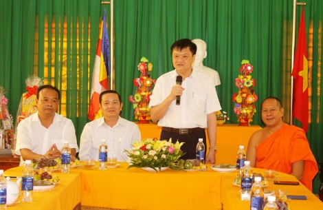 Lãnh đạo thành phố chúc mừng Lễ Sene Dolta 2020