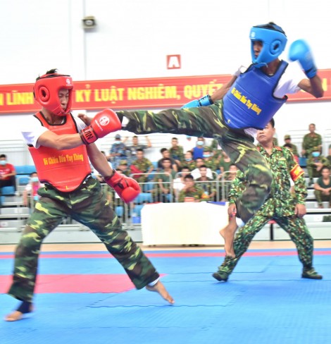 Trên sàn Võ chiến đấu tay không