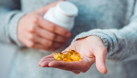Những tác dụng phụ nếu dùng dầu cá quá liều