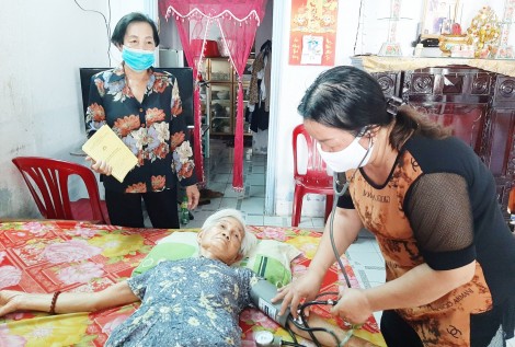 Quan tâm, chăm sóc người cao tuổi