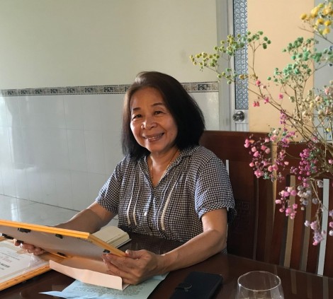 Tấm lòng cô giáo về hưu