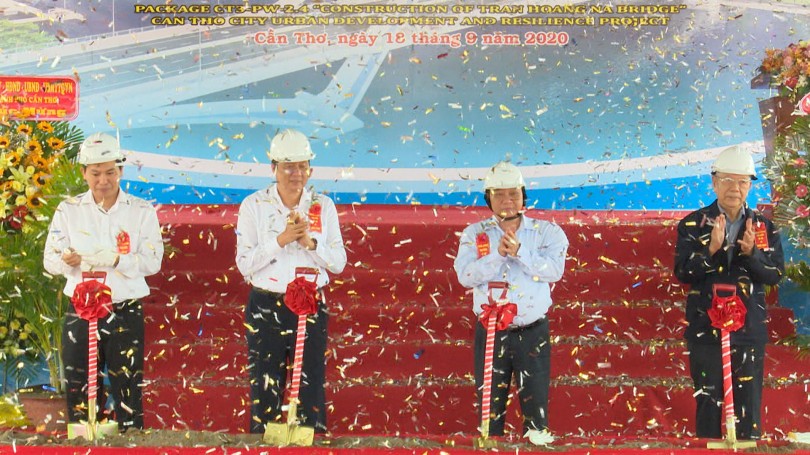 Khởi công xây dựng cầu Trần Hoàng Na