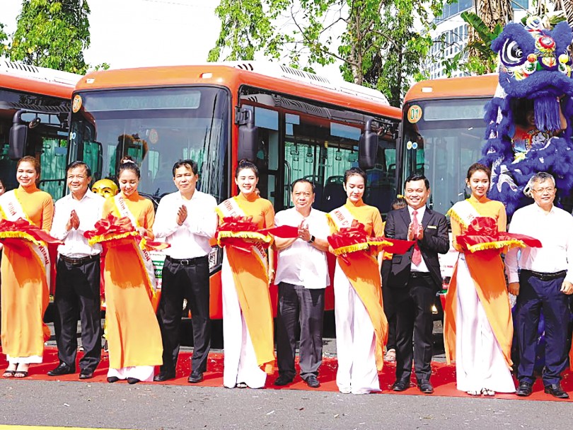 Khai trương 5 tuyến xe buýt chất lượng cao
